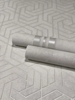 Tapete Vlies 3D Labyrinth Metallic Weiss Grau 32606 9 Tapete Vlies 3D Labyrinth Metallic Weiss Grau 32606 -Orex Verkäufe Tapete Vlies 3D Labyrinth Metallic weiss grau 32606 63206208 1