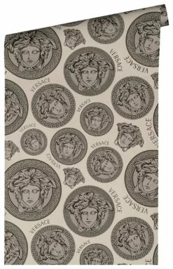 Versace Vliestapete 38611-2 Medusa Logo Beige Grau 12 Versace Vliestapete 38611-2 Medusa Logo Beige Grau -Orex Verkäufe Vliestapete 38611 2 Medusa Beige VERSACE Home Tapete 63213731 2